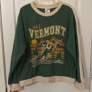 Graphic crew neck sweatshirt